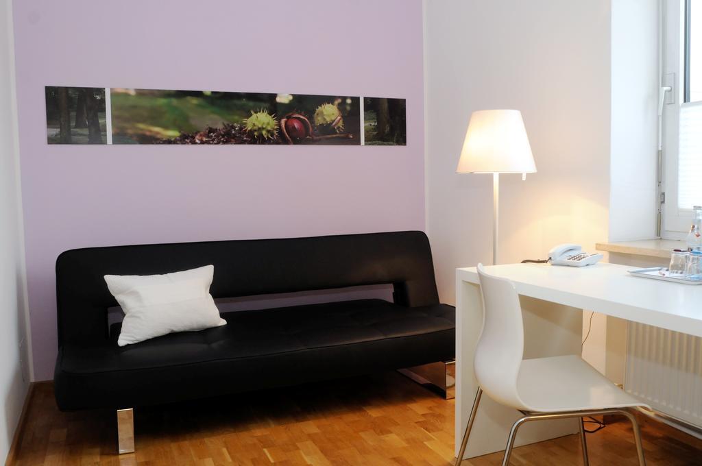 Hotel Am Alten Park Augsburg Luaran gambar